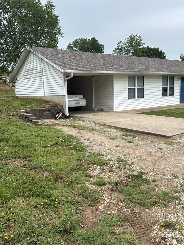 36 SW County Rd Bb - Photo 2 of 4