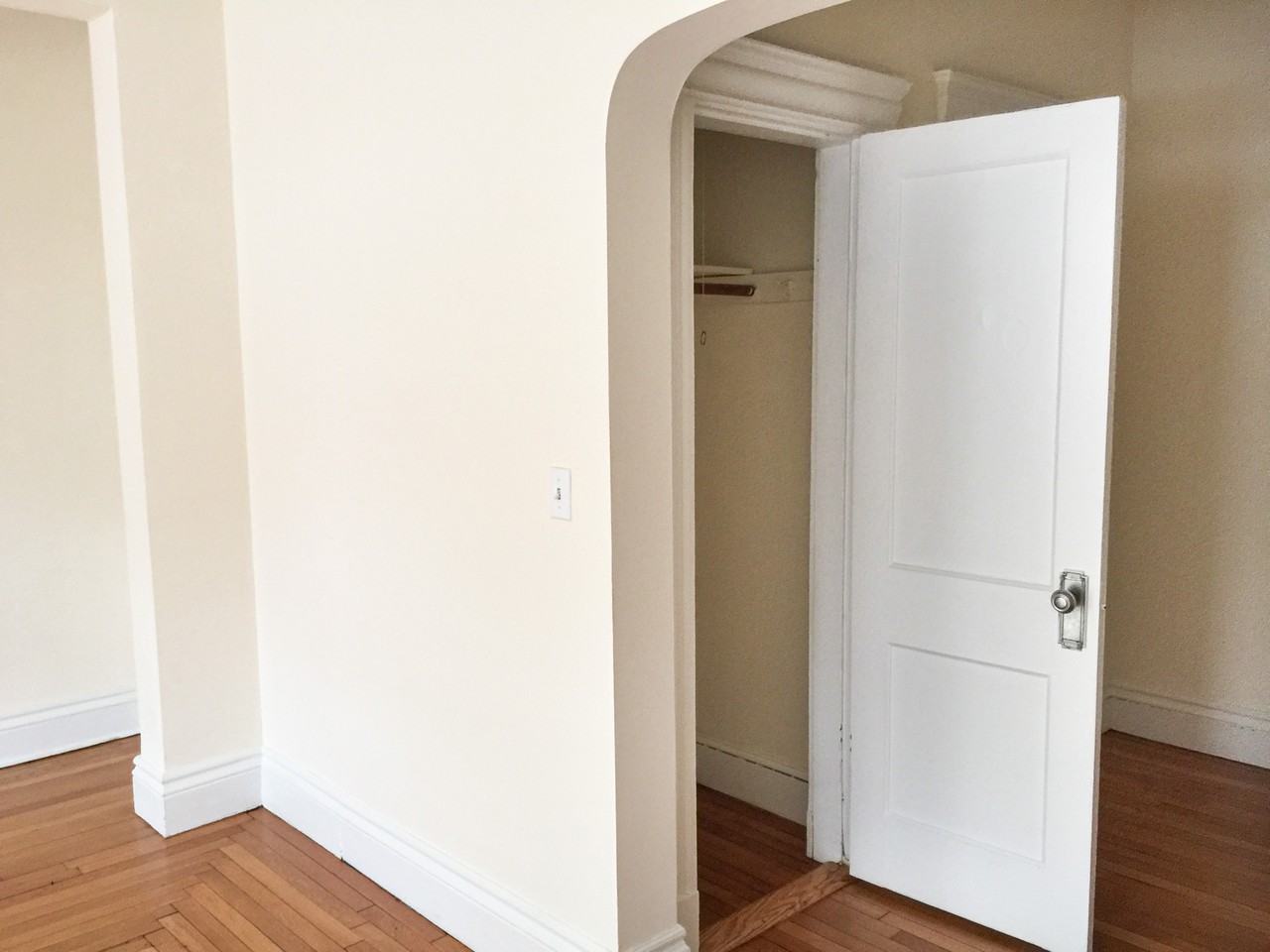 7 Naples Rd - Photo 3 of 11