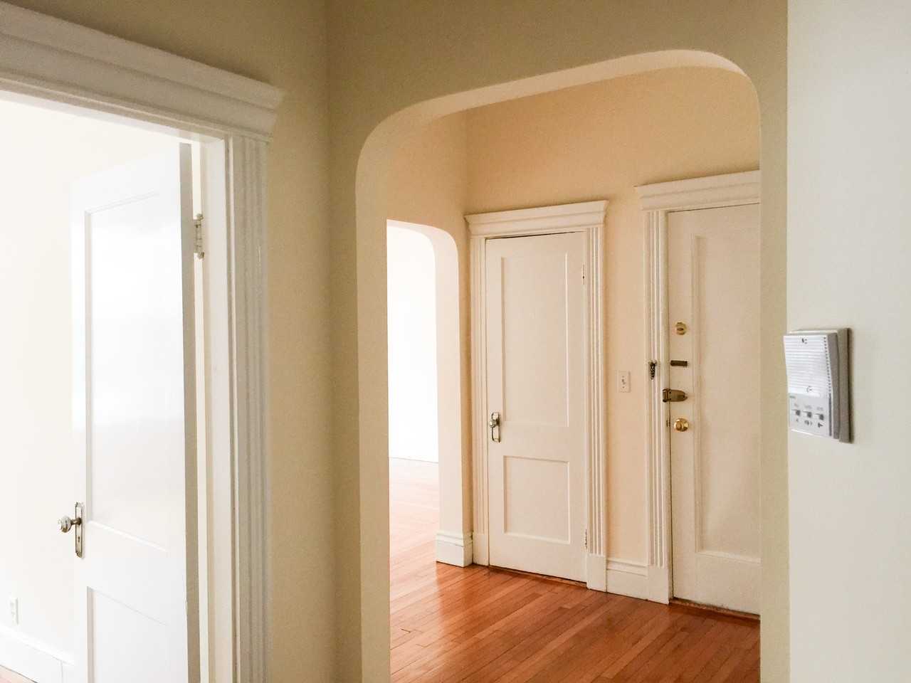 7 Naples Rd - Photo 6 of 11