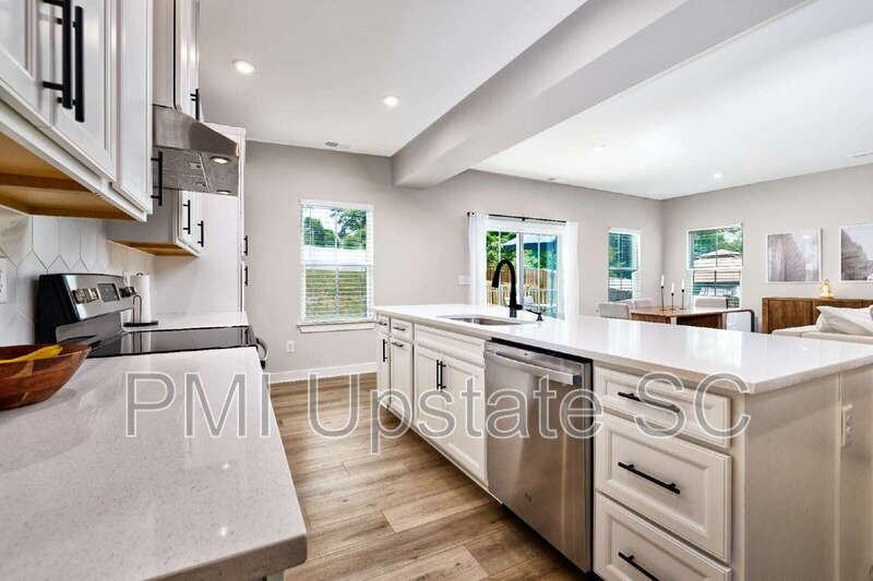 997 Jade Way - Photo 6 of 44