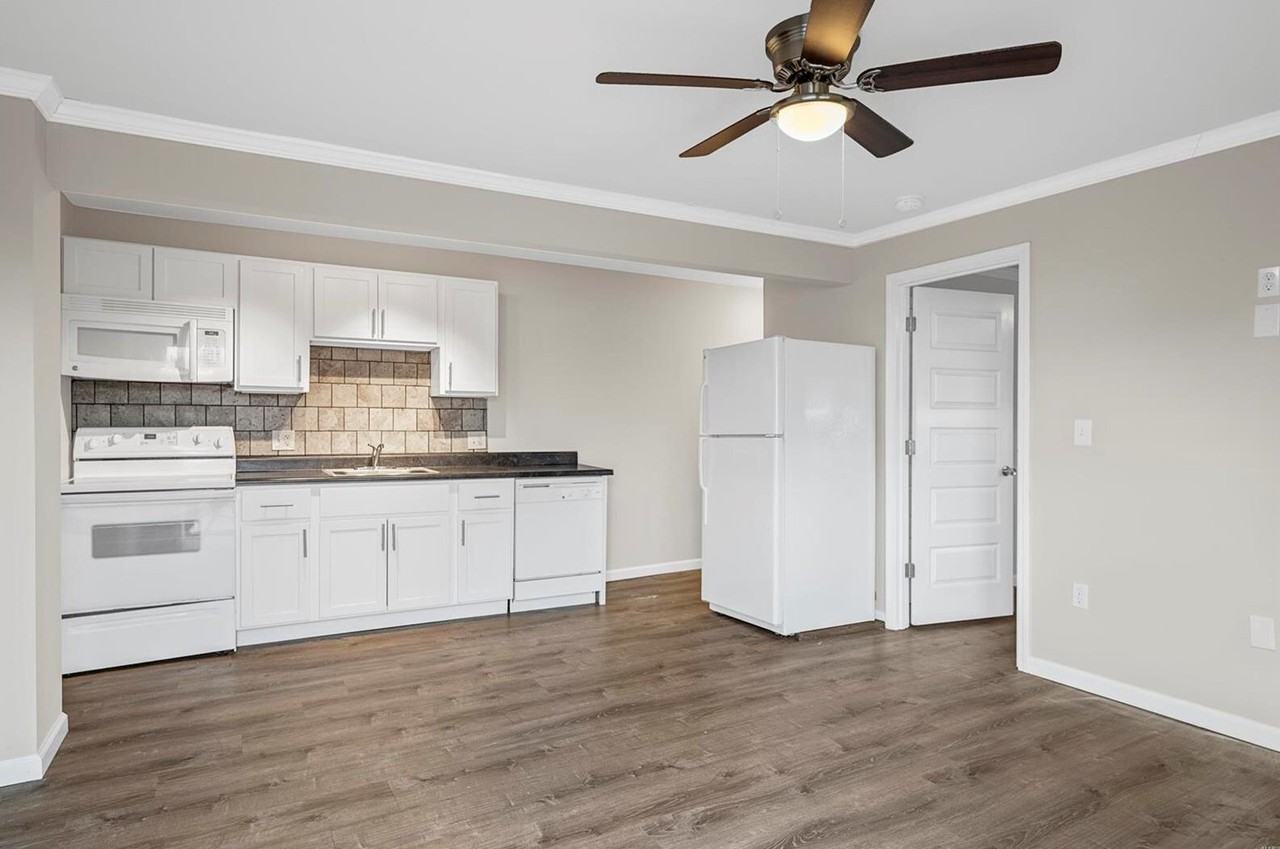 3398 High Ridge Blvd - Photo 2 of 12