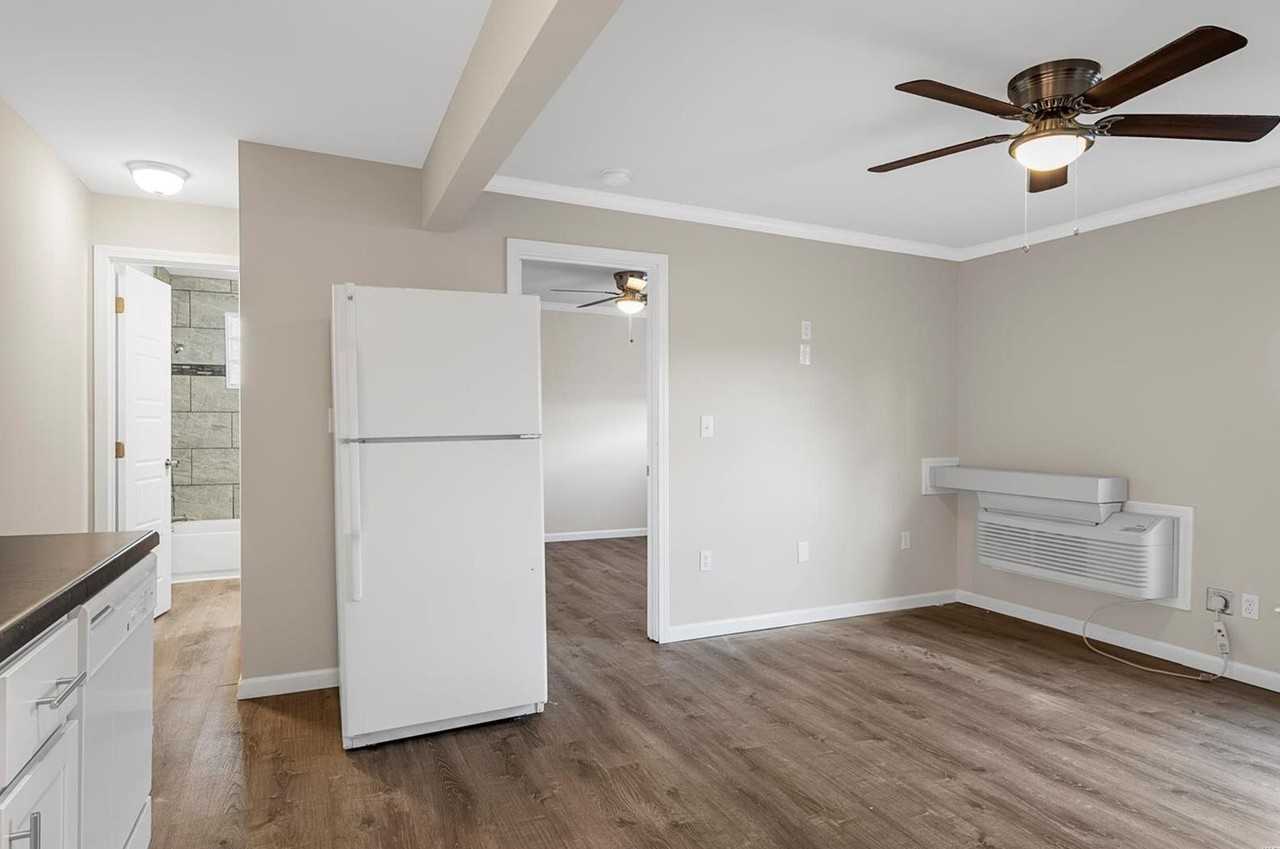 3398 High Ridge Blvd - Photo 5 of 12