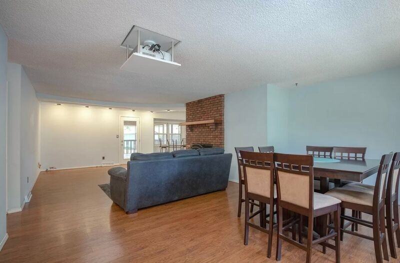 1714 W Swan St - Photo 3 of 16
