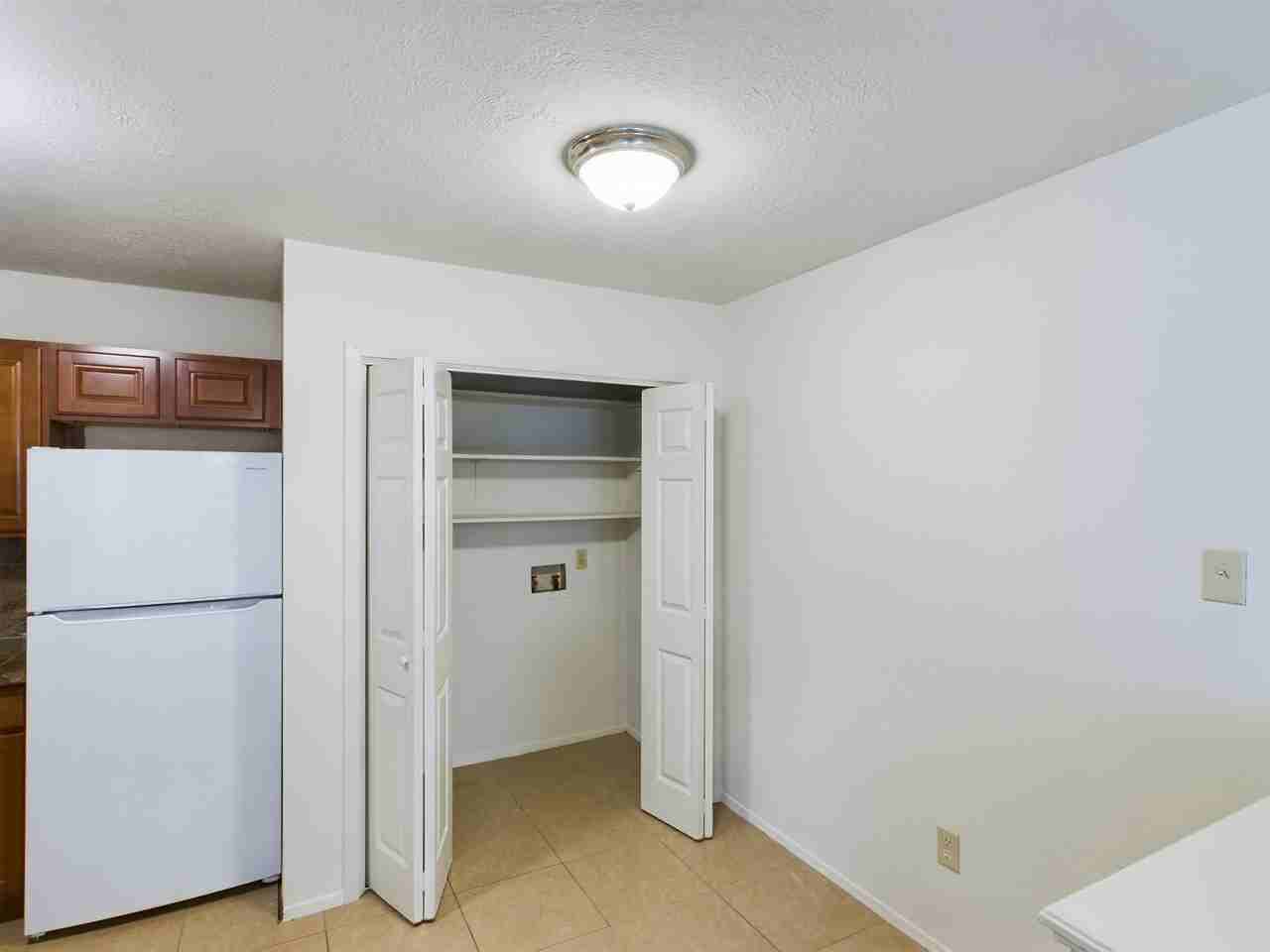 1403 Gramma Court - Photo 4 of 11