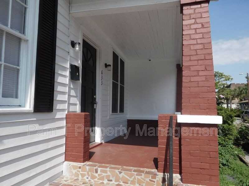 633 W 35th St - Photo 2 of 17