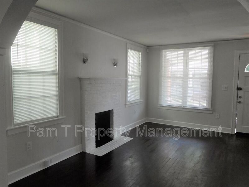 633 W 35th St - Photo 3 of 17