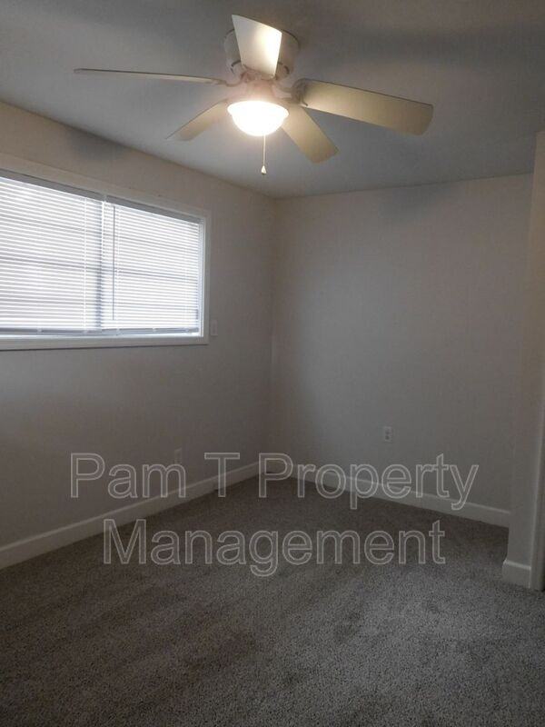 633 W 35th St - Photo 5 of 17