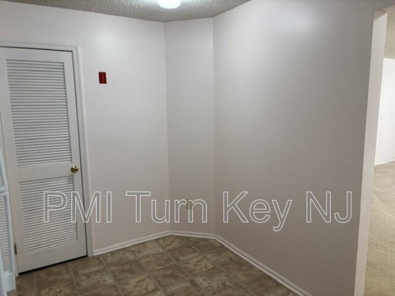 133 Tulip Ln - Photo 6 of 18