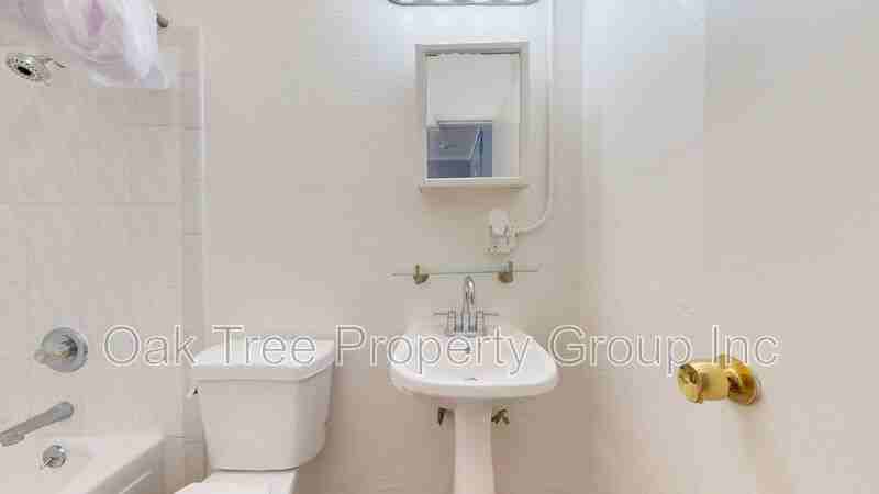134 E 16th St #11 - Photo 6 of 14