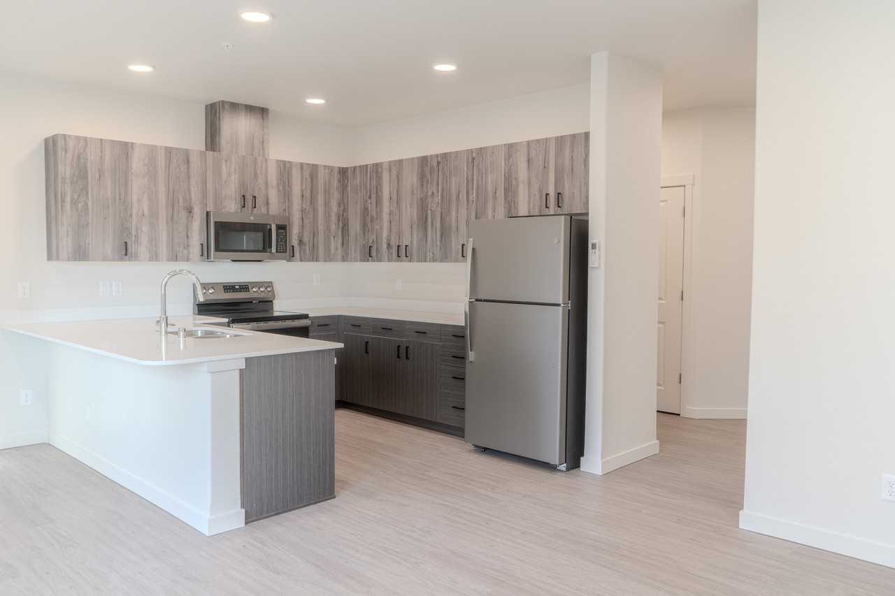 415 Southwest 20th Avenue - Photo 4 of 10