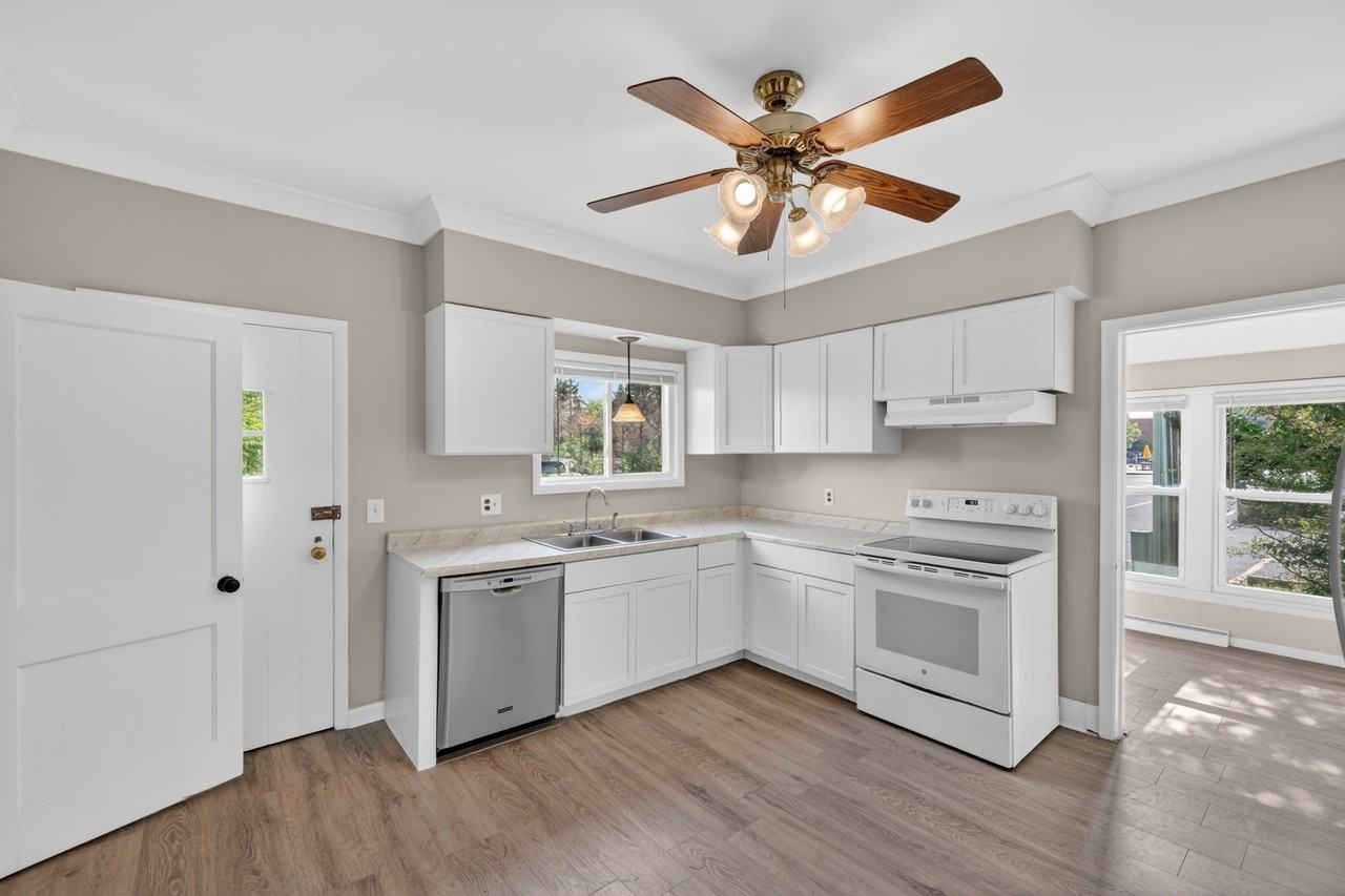 23 West Burdick Street - Photo 4 of 22