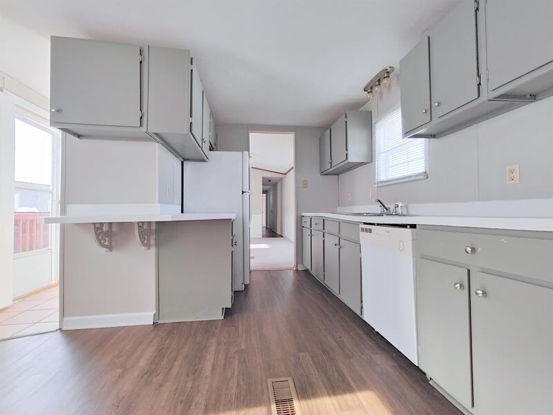 504 Sunshine Dr - Photo 3 of 14
