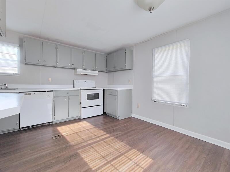 504 Sunshine Dr - Photo 4 of 14