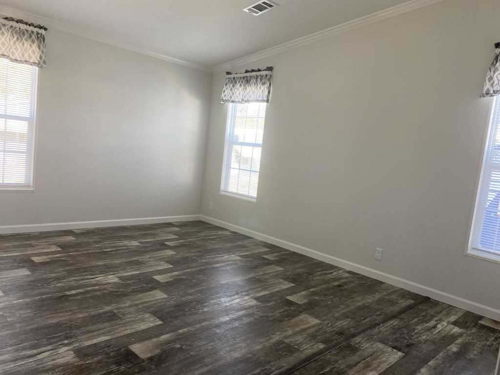 321 Queen Mary Loop - Photo 4 of 14