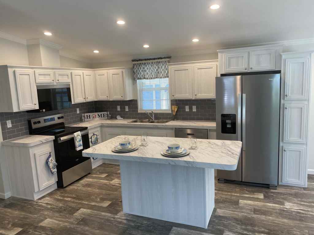 321 Queen Mary Loop - Photo 6 of 14