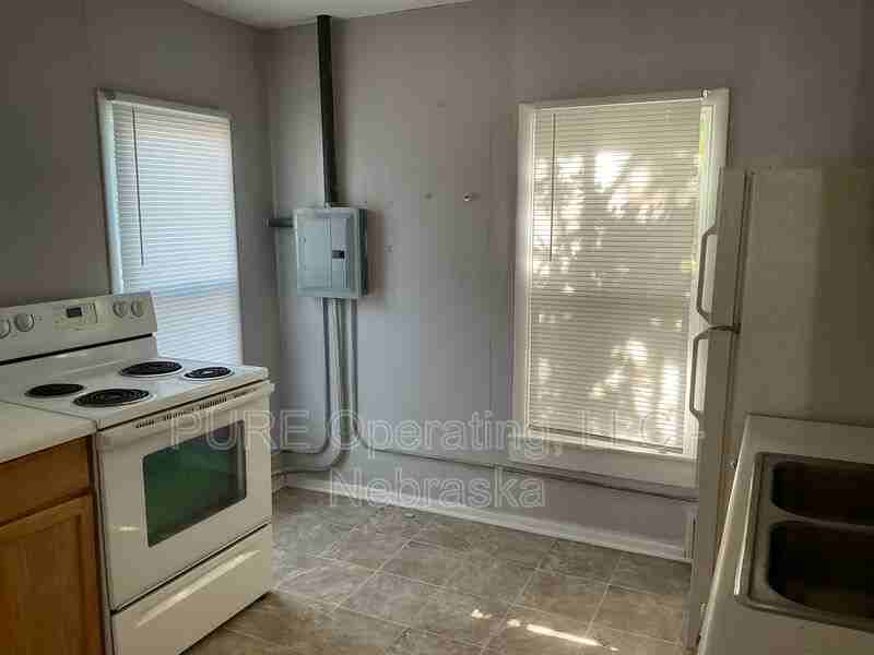 810 E Erie St #1TOPFL - Photo 6 of 16