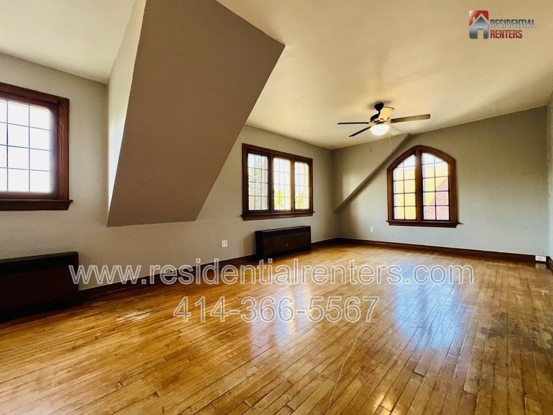 1029 W Morgan Ave - Photo 2 of 8