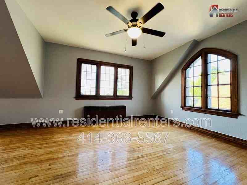 1029 W Morgan Ave - Photo 3 of 8