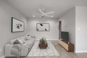 featured image of 1816 W Oakwood St