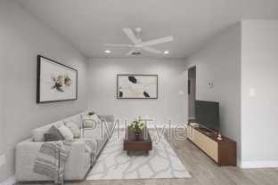 1816 W Oakwood St - Photo 1 of 1