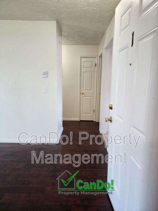 250 Carol Dr #1 - Photo 7 of 24
