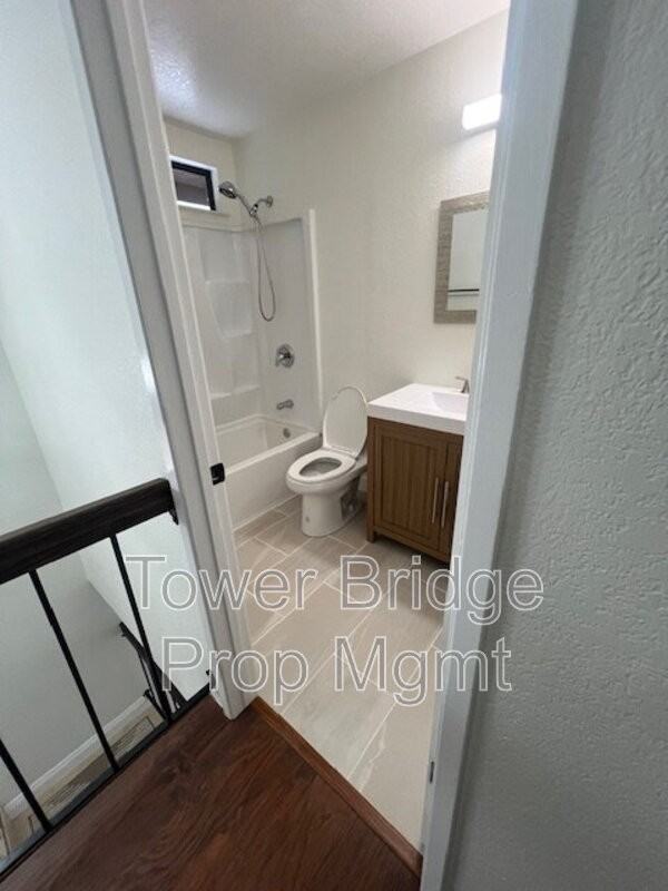 2247 Atrisco Cir - Photo 6 of 7