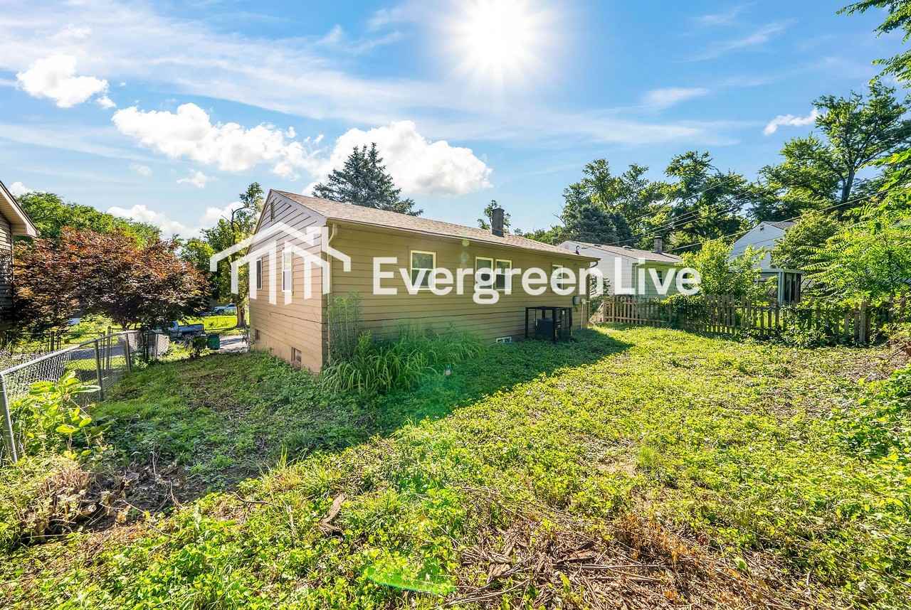 7276 N 34th St - Photo 6 of 26