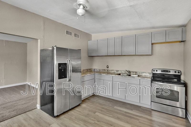 9148 13th Ave - Photo 2 of 21