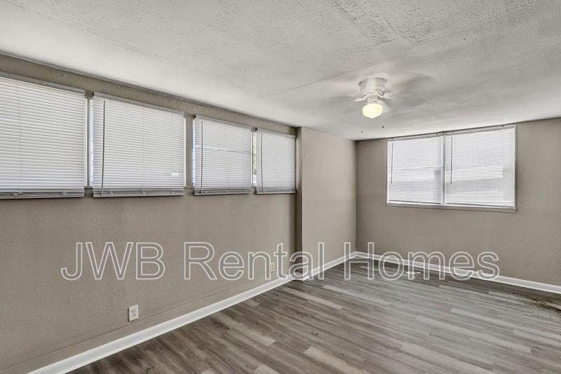 9148 13th Ave - Photo 6 of 21