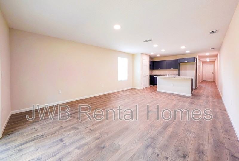 1278 Easter St #1 - Photo 4 of 18