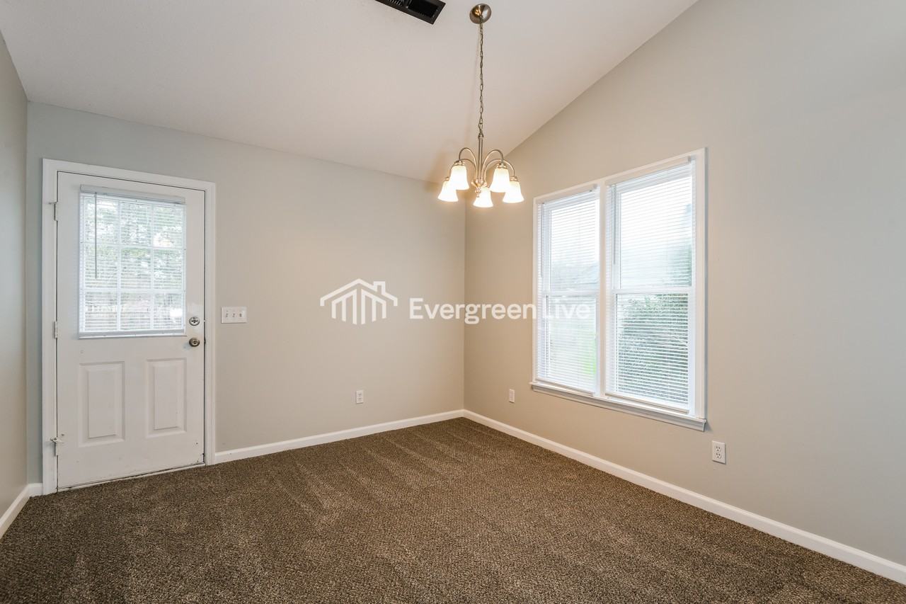 124 Auburnleaf Dr - Photo 3 of 10