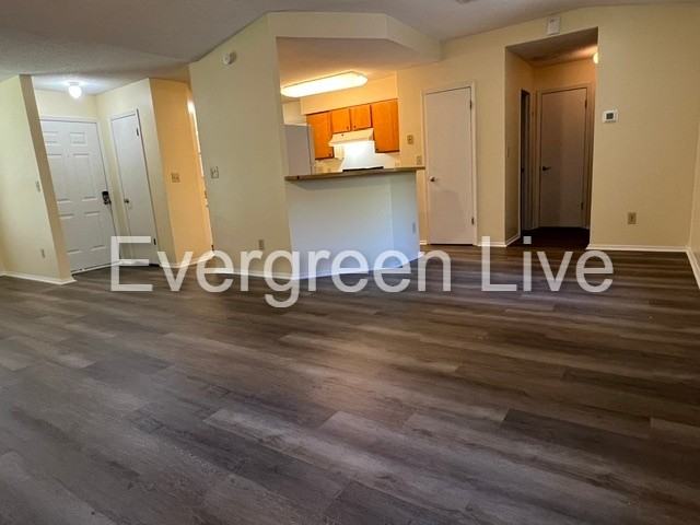 110 Barrow Ct - Photo 5 of 22