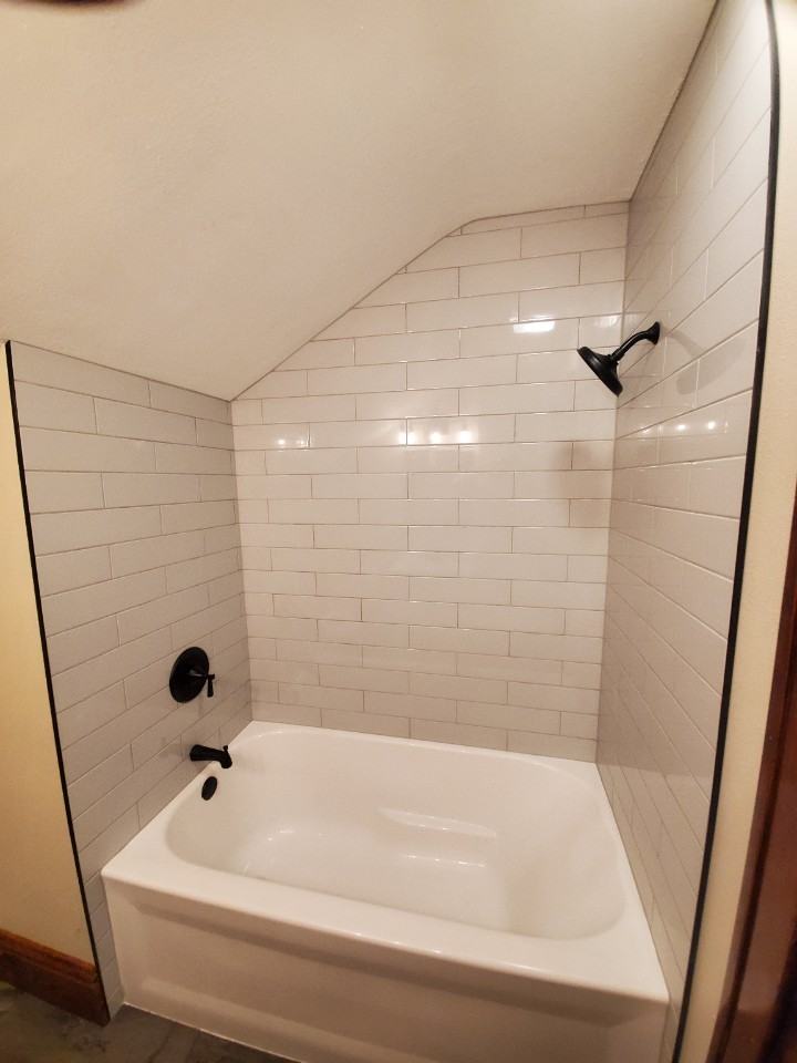 209 4th Ave Se - Photo 3 of 14