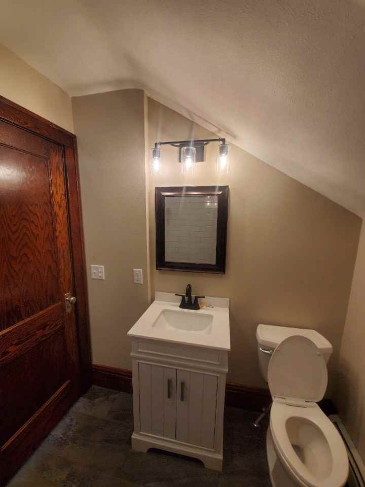 209 4th Ave Se - Photo 5 of 14
