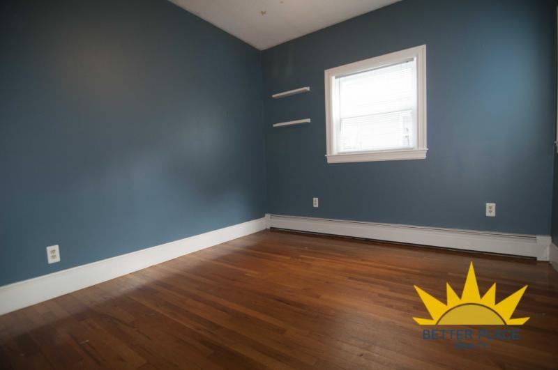 72 Cushing St #1 - Photo 3 of 16