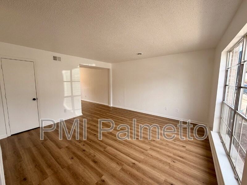 1216 Cactus Ave - Photo 3 of 20