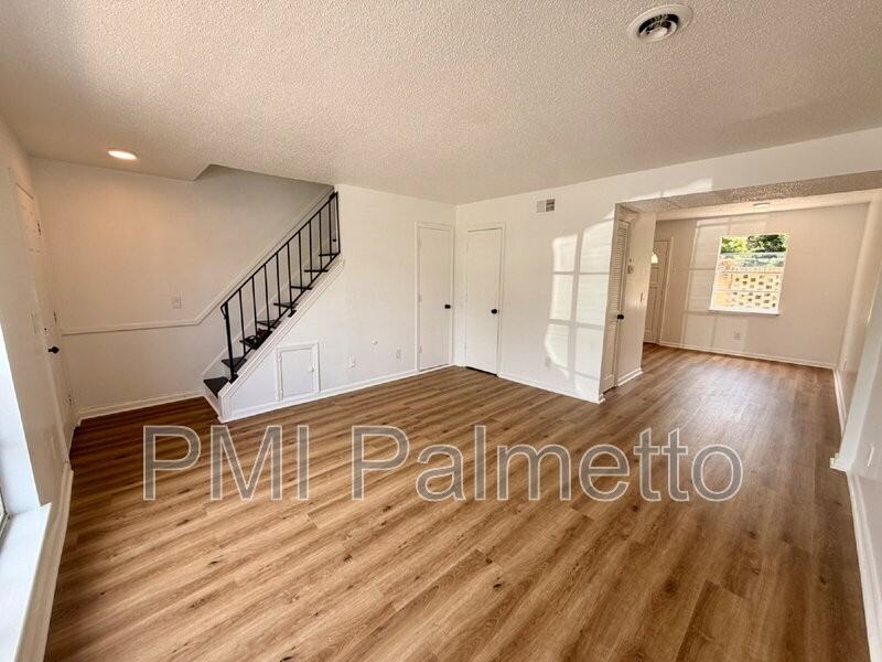 1216 Cactus Ave - Photo 4 of 20