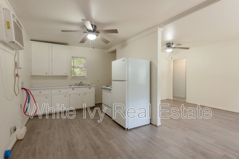 712 Cline St #D - Photo 7 of 21