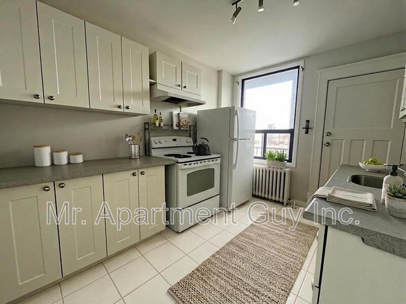 44 Victoria Ave S #201 - Photo 2 of 5