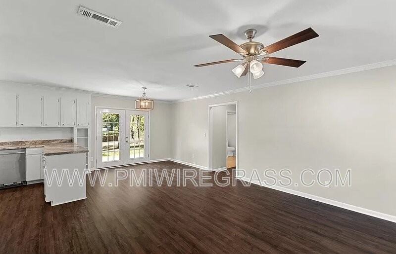 119 Sharon Ct - Photo 7 of 36