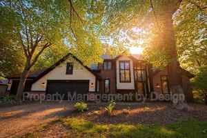 featured image of 921 Vineland Ct