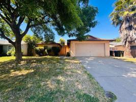 featured image of 6841 Castleberry Cir