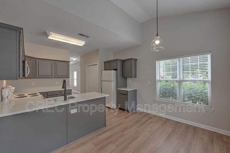 184 Grand Oaks Dr - Photo 4 of 23