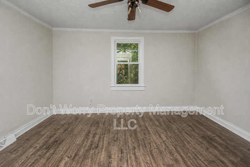 4106 Lexwin Ave - Photo 7 of 12