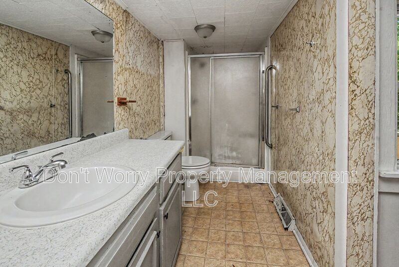 4106 Lexwin Ave - Photo 7 of 10