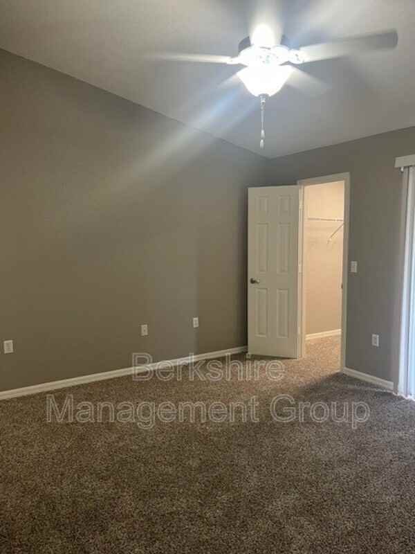 1113 Pogonia Dr - Photo 5 of 12