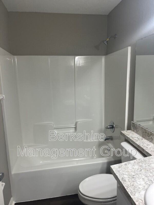 1113 Pogonia Dr - Photo 7 of 12