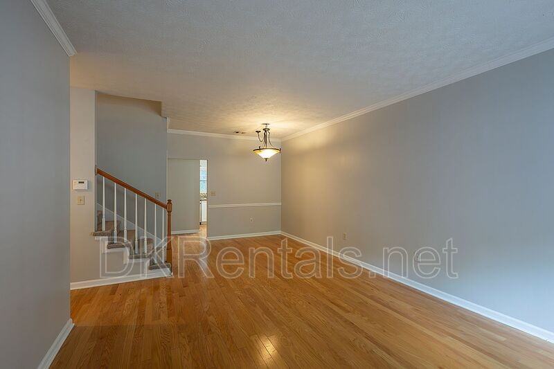 2680 Pine Tree Rd Ne #3 - Photo 3 of 26