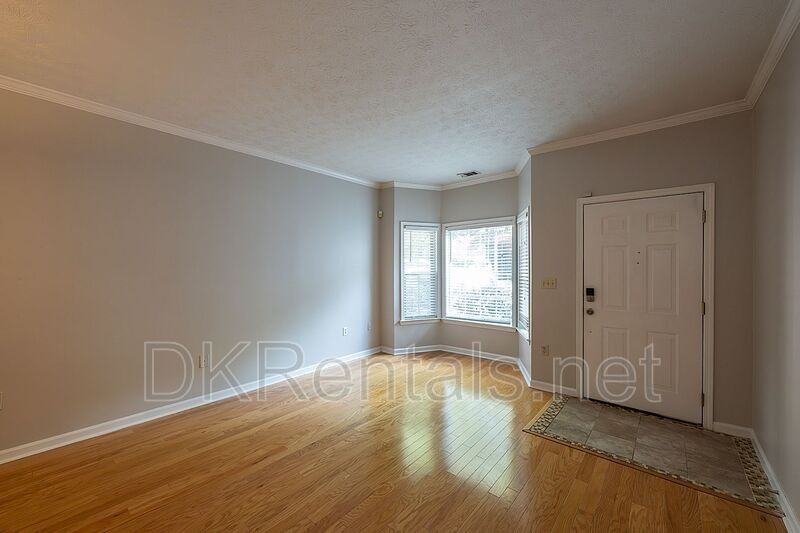 2680 Pine Tree Rd Ne #3 - Photo 4 of 26