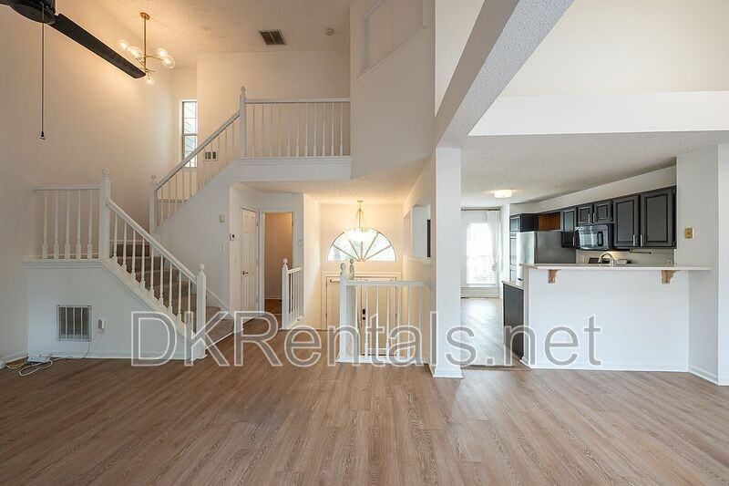 2200 Goodwood Blvd Se - Photo 7 of 25